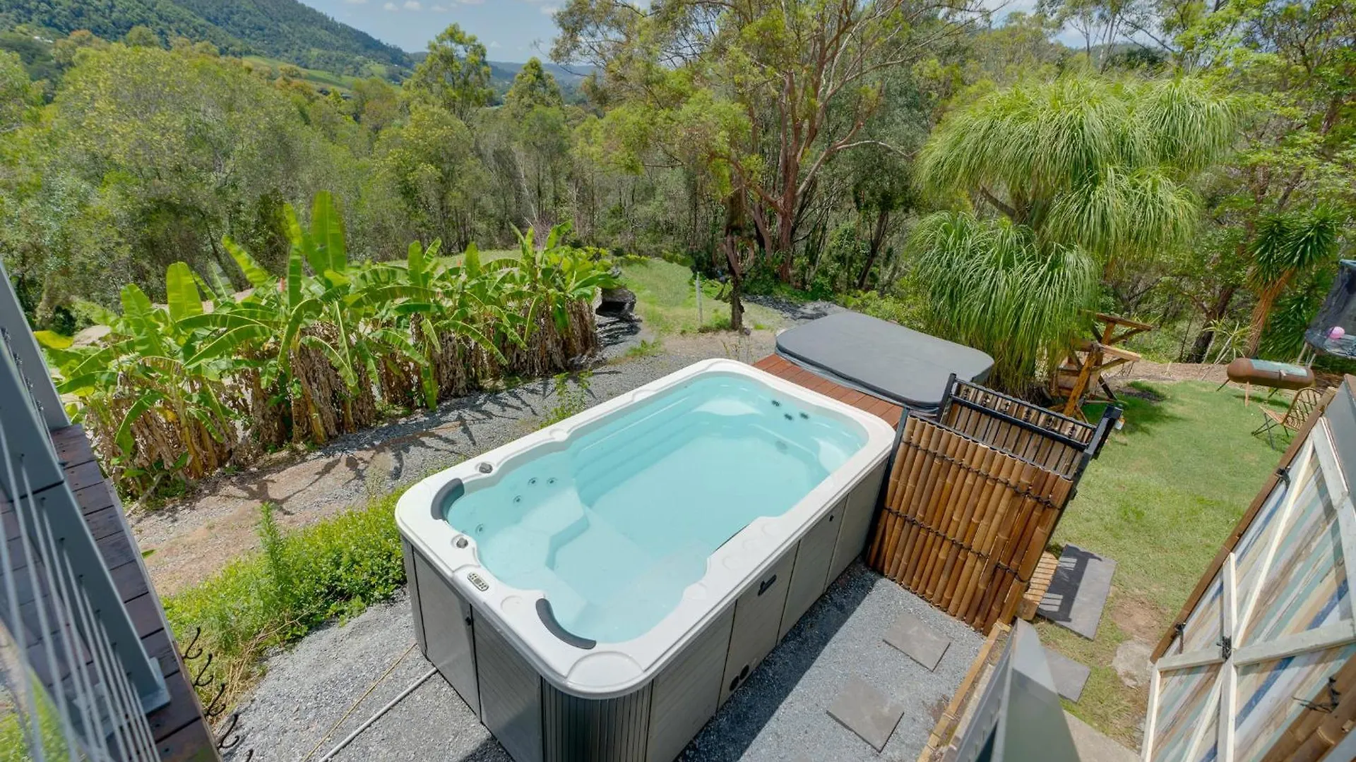 Luxurious 4-Br Hinterland Retreat - Scenic Views Villa Wongawallan Australia