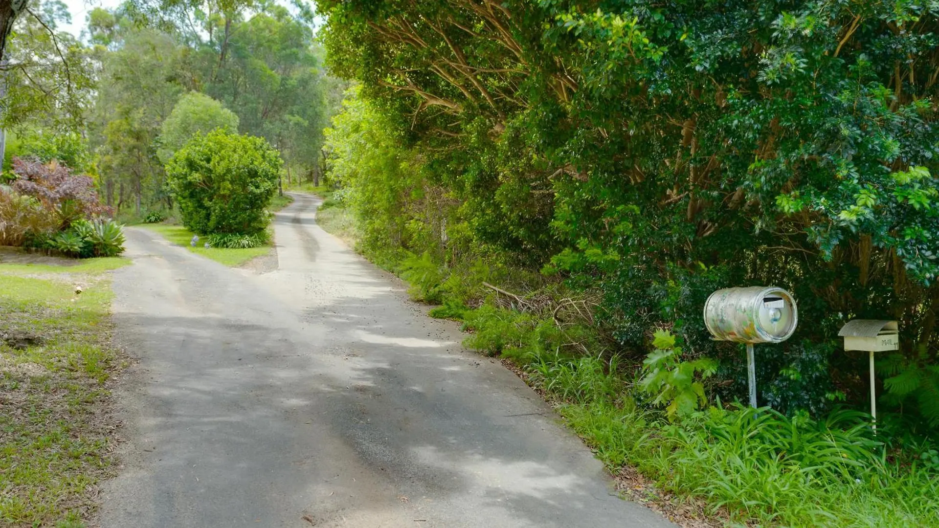 Luxurious 4-Br Hinterland Retreat - Scenic Views Villa Wongawallan Holiday home